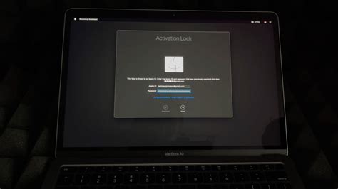how to lock macbook pro.